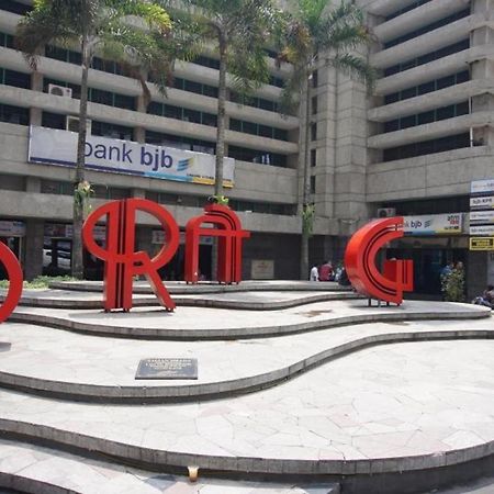 Raffleshom Hotel Bandung Exteriör bild