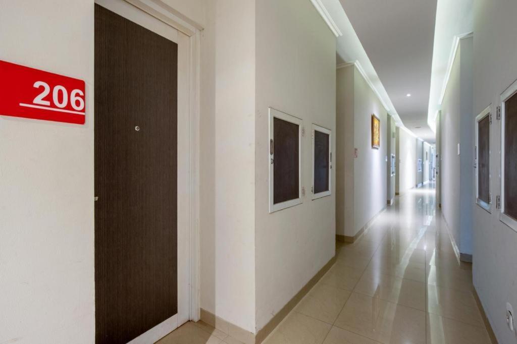 Raffleshom Hotel Bandung Exteriör bild