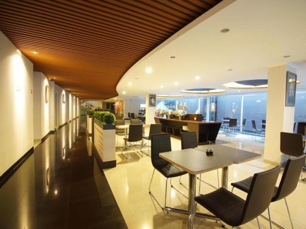Raffleshom Hotel Bandung Exteriör bild